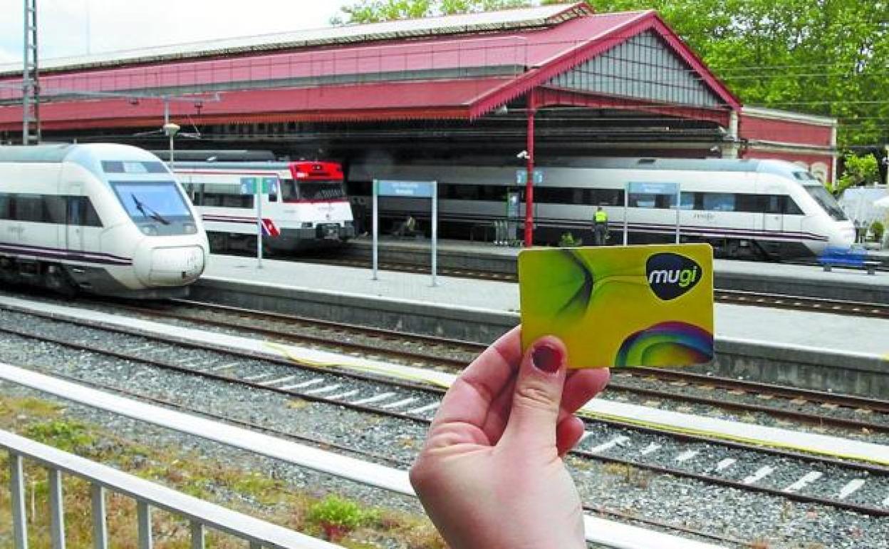 Las ayudas se rematan con el abono gratuito en Renfe, que usan 1.000 personas al mes