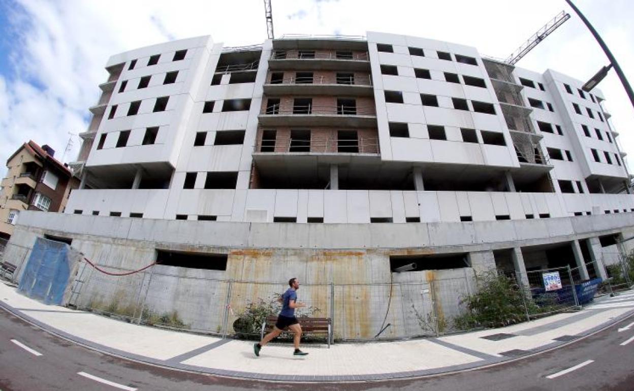 Viviendas en construcción en el barrio de Txomin de San Sebastián