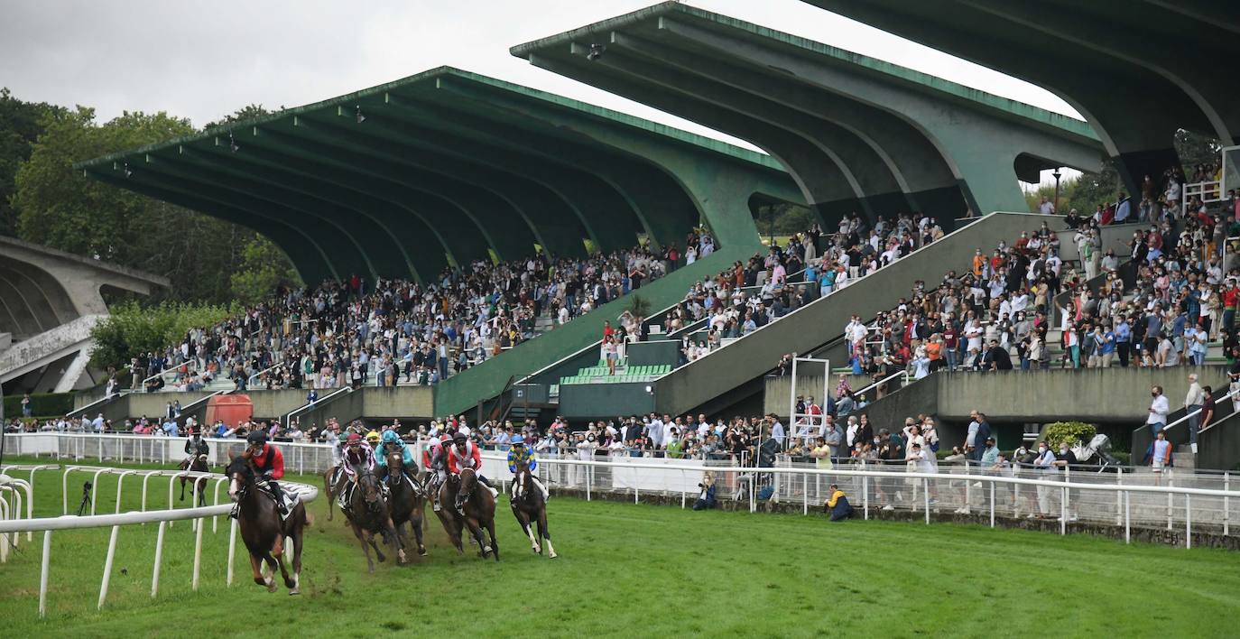 Copa de Oro 2021 en el Hipódromo de San Sebastián. 