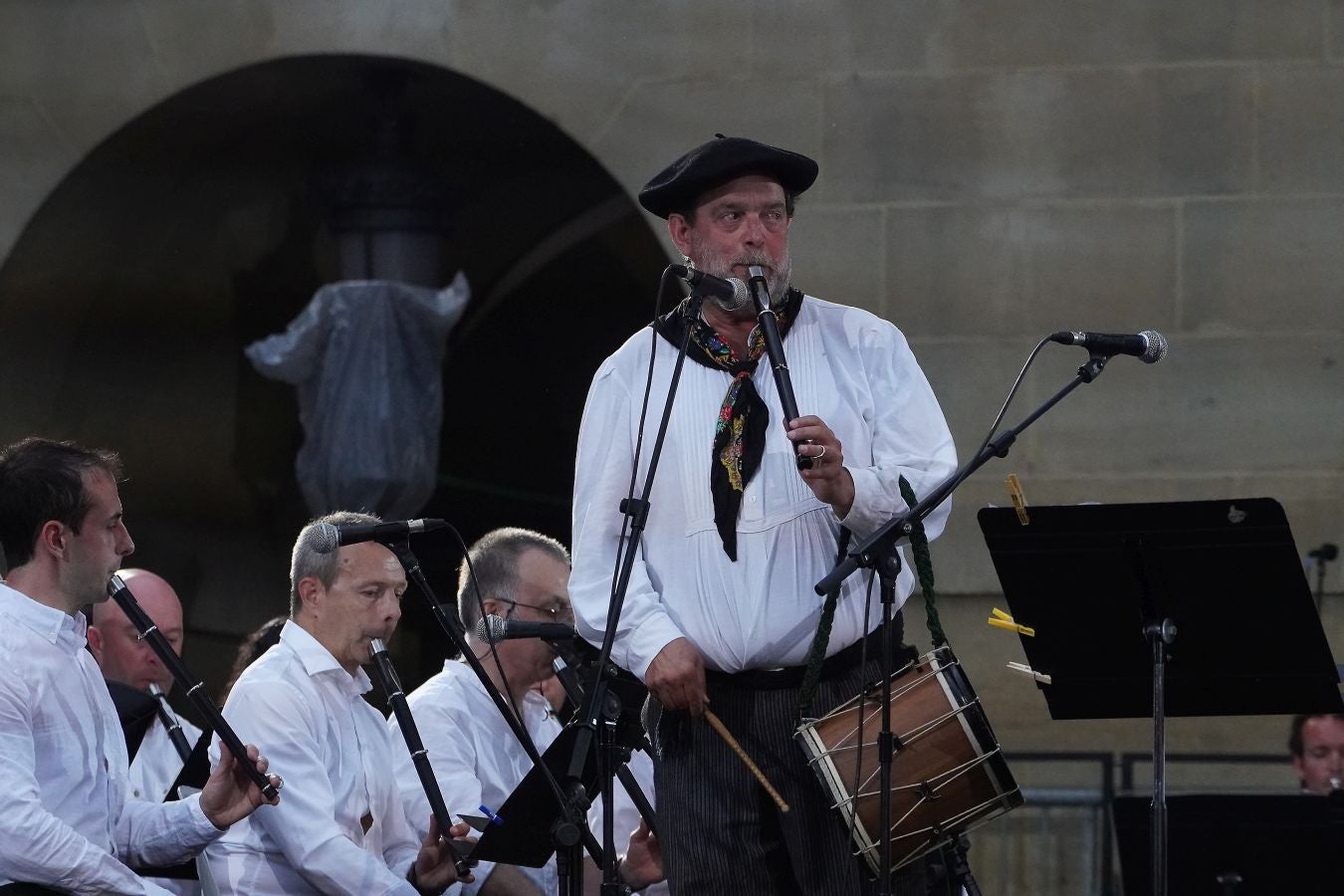 Fotos: Multitudinario Alarde de Txistularis