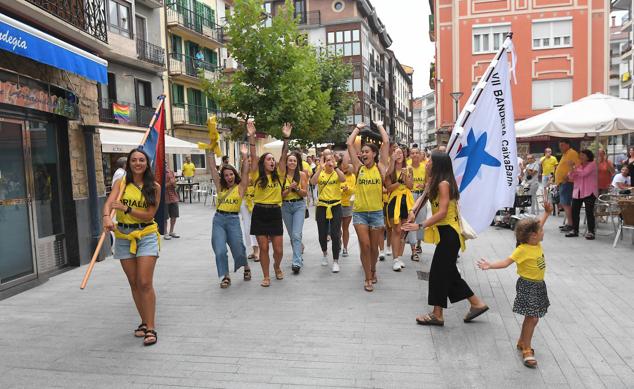 Fotos: Orio celebra el título arropada por su gente
