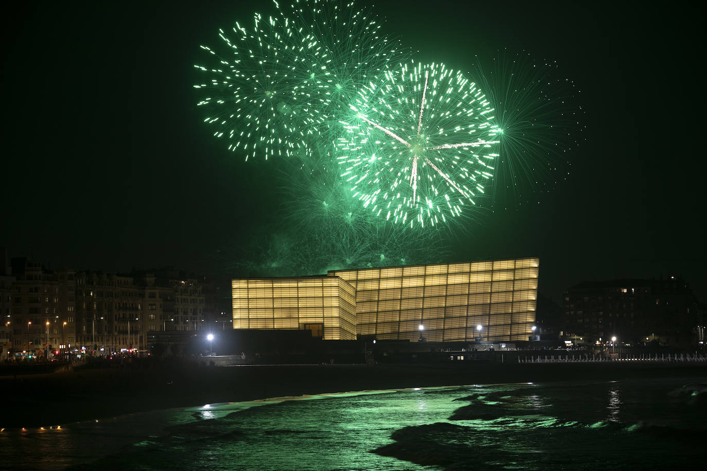 Fotos: La pirotecnia de Castellón Martí, protagonista de los fuegos