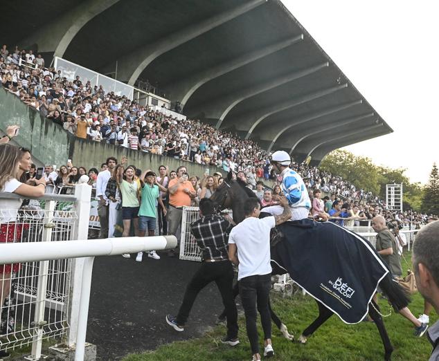 Fotos: &#039;Il Decamerone&#039; triunfa en la Copa de Oro