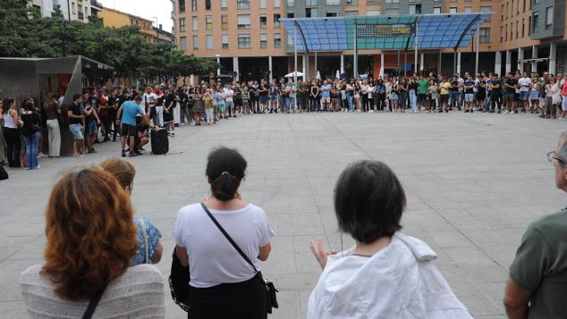 Fotos: Homenaje al fallecido en Andoain