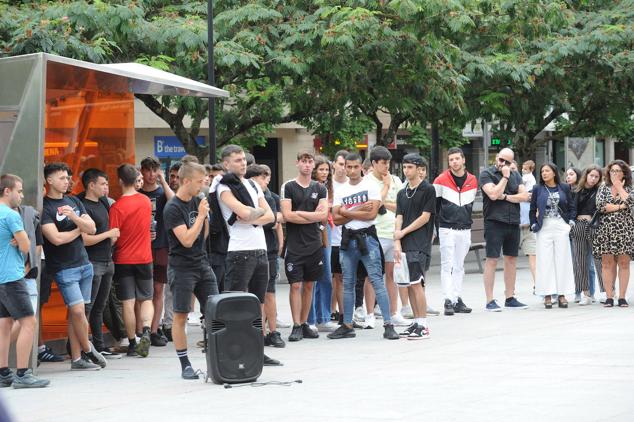 Fotos: Homenaje al fallecido en Andoain