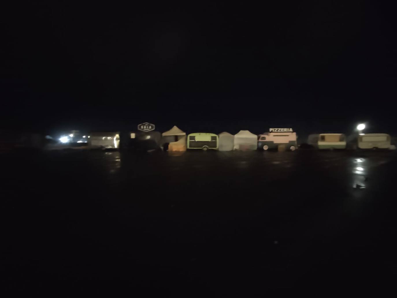 Fotos: El temporal obliga a suspender los fuegos