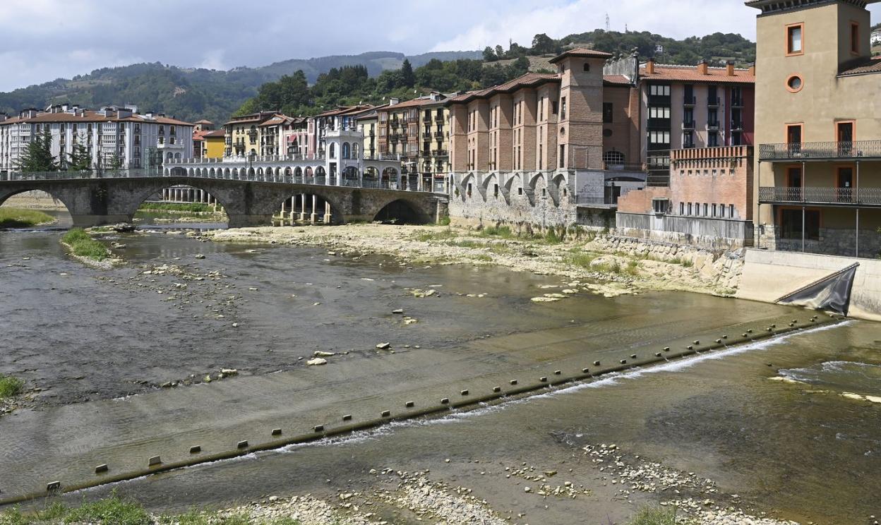 Imagen actual de la zona en la que se encuentra la presa hinchable de Tolosa, inaugurada en febrero de 2010. 