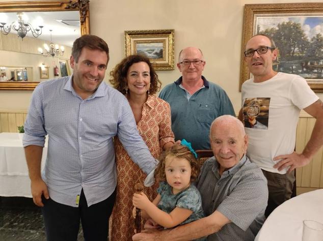 Fotos: 90 urteko azkoitiarrak omenduak izan ziren