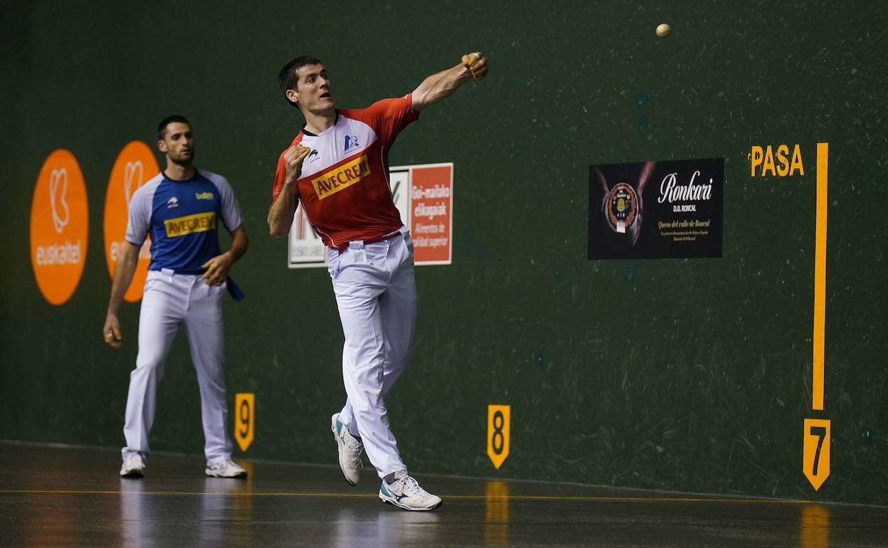 Mano: Jon Ander Albisu y Beñat Rezusta, rivales esta tarde en Uruñuela