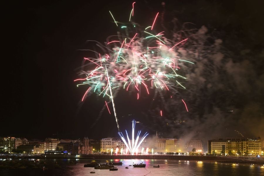 Fotos: Vulcano cierra la Semana Grande donostiarra