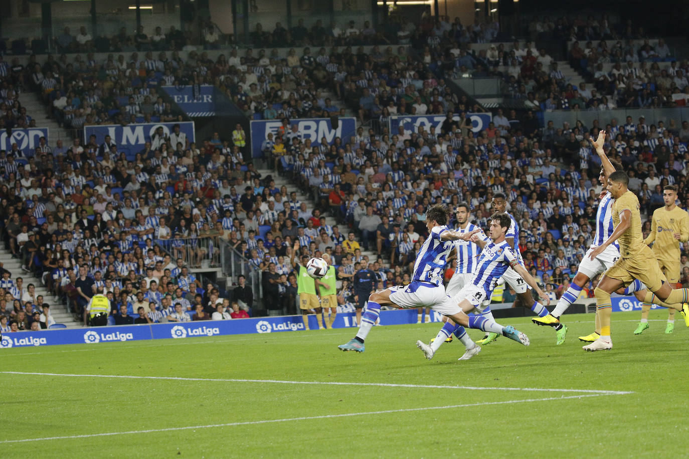 Fotos: Las imágenes del Real Sociedad - F.C. Barcelona