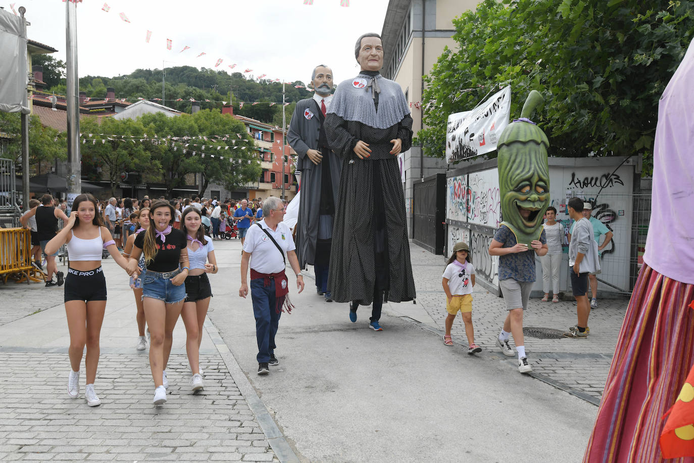 Fotos: Txupinazoa eta jai giroa nagusi Ibarran