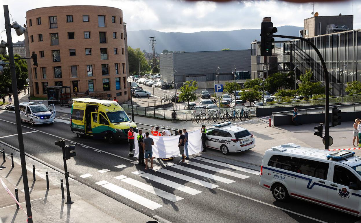 Fallece una mujer de 54 años tras ser atropellada por una motocicleta en una calle de Irun