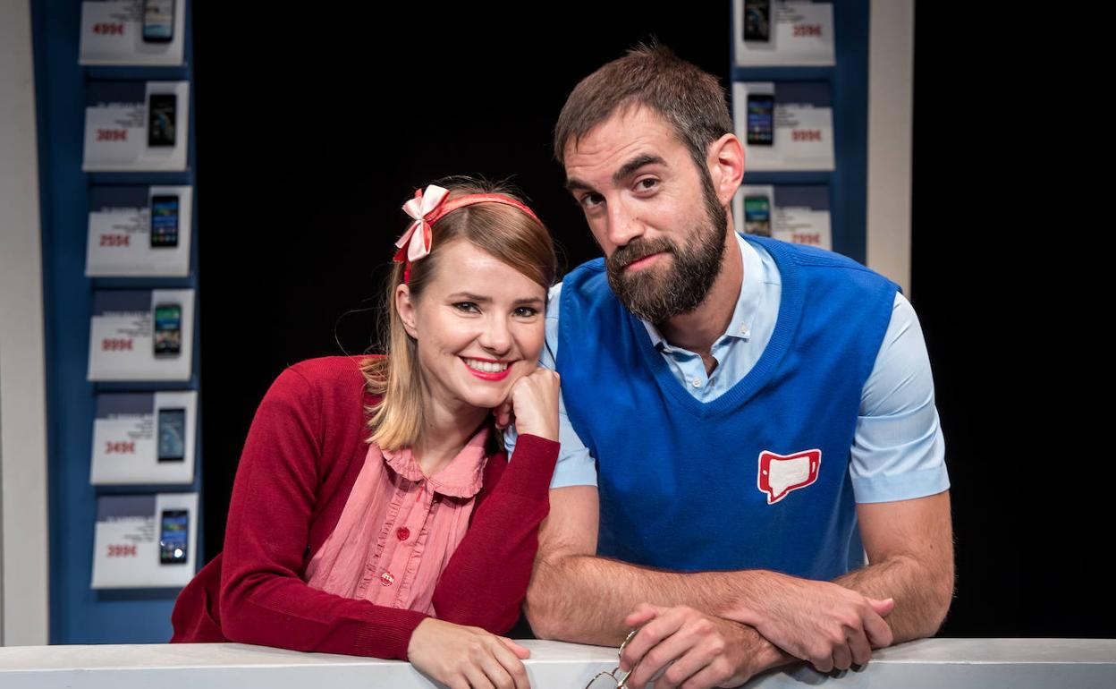 Pantailan bezain ongi funtzionatzen du eszenatokian Garmendiak eta Plazaolak osaten duten bikoteak.