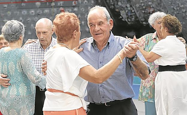 Imagen principal - Elgoibar: Broche de oro a unas fiestas memorables en Elgoibar