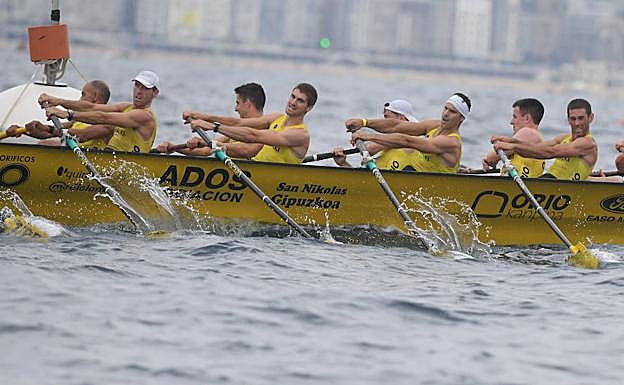 Las opciones de las traineras masculinas en la primera jornada de regatas