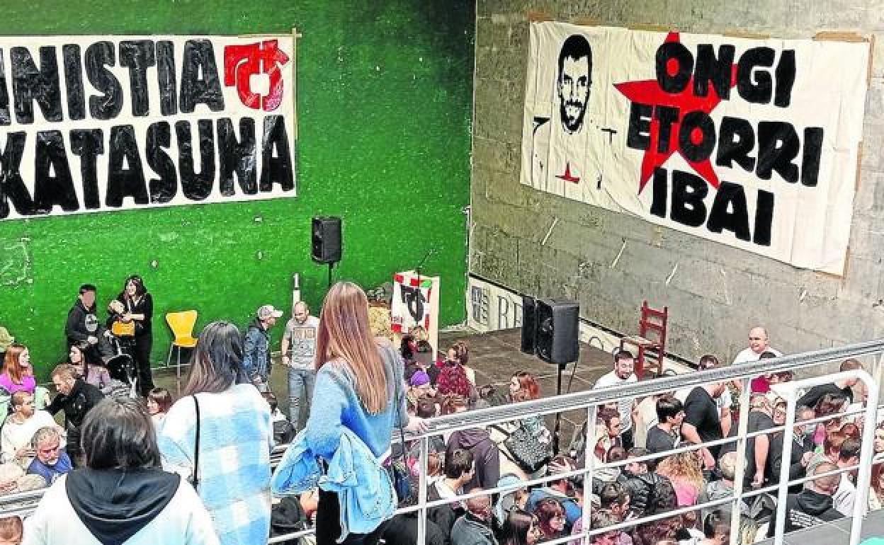 Imagen del 'ongi etorri' celebrado en marzo en Berango para recibir al preso de ETA Ibai Aginaga.