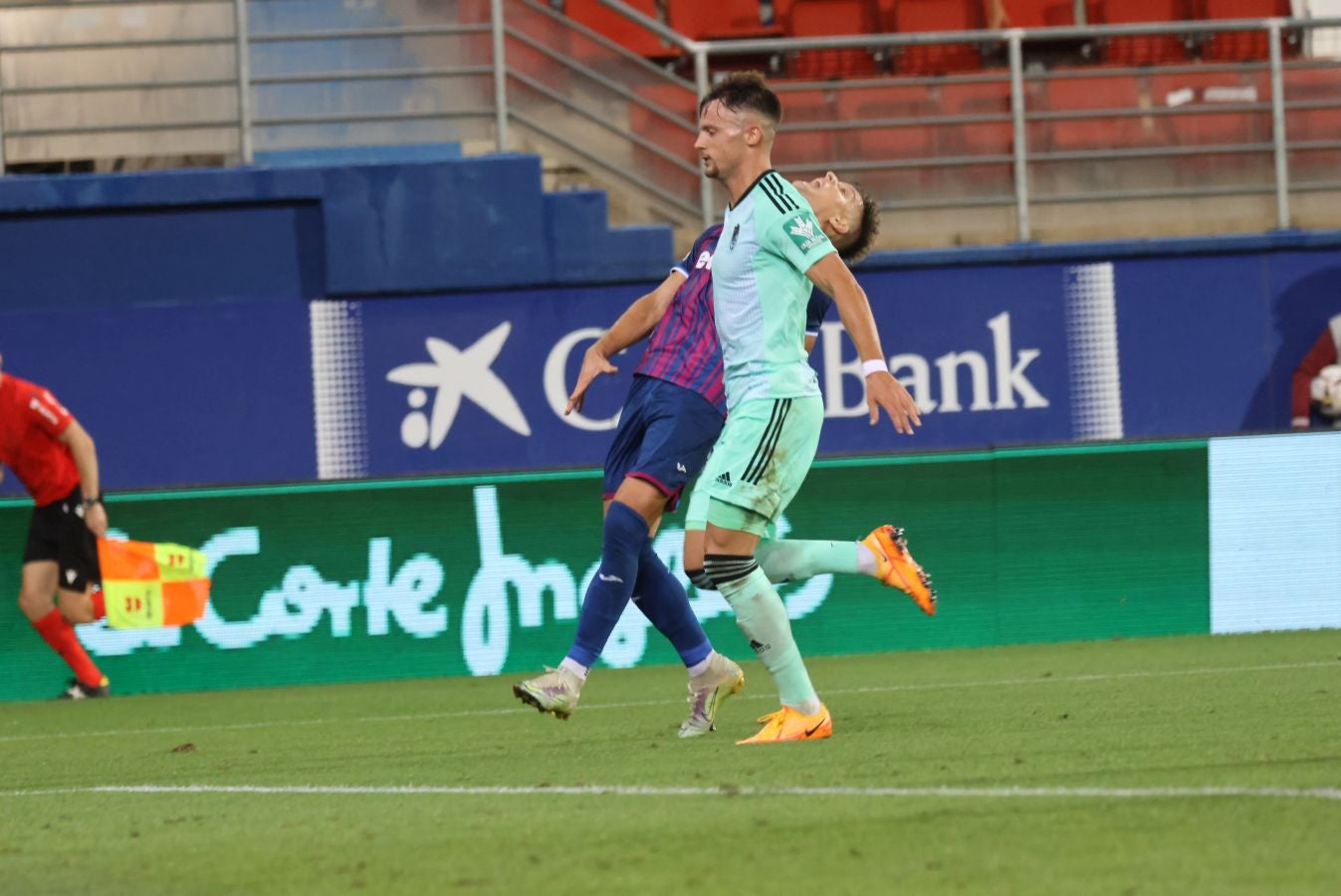 Fotos: Goleada del Eibar al Granada