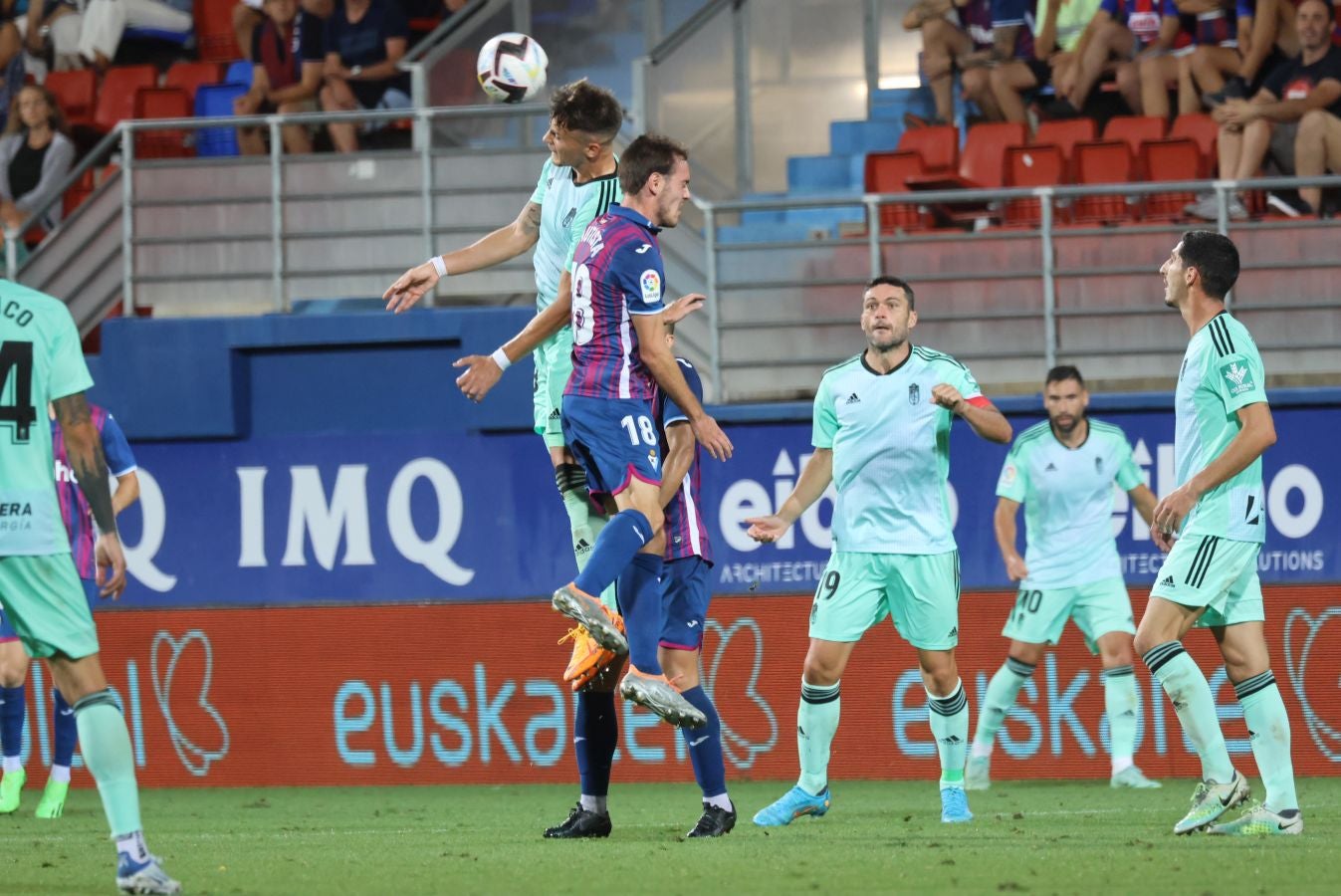Fotos: Goleada del Eibar al Granada