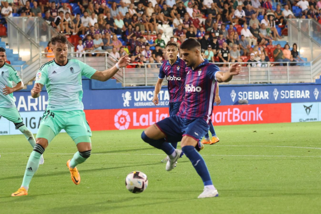 Fotos: Goleada del Eibar al Granada