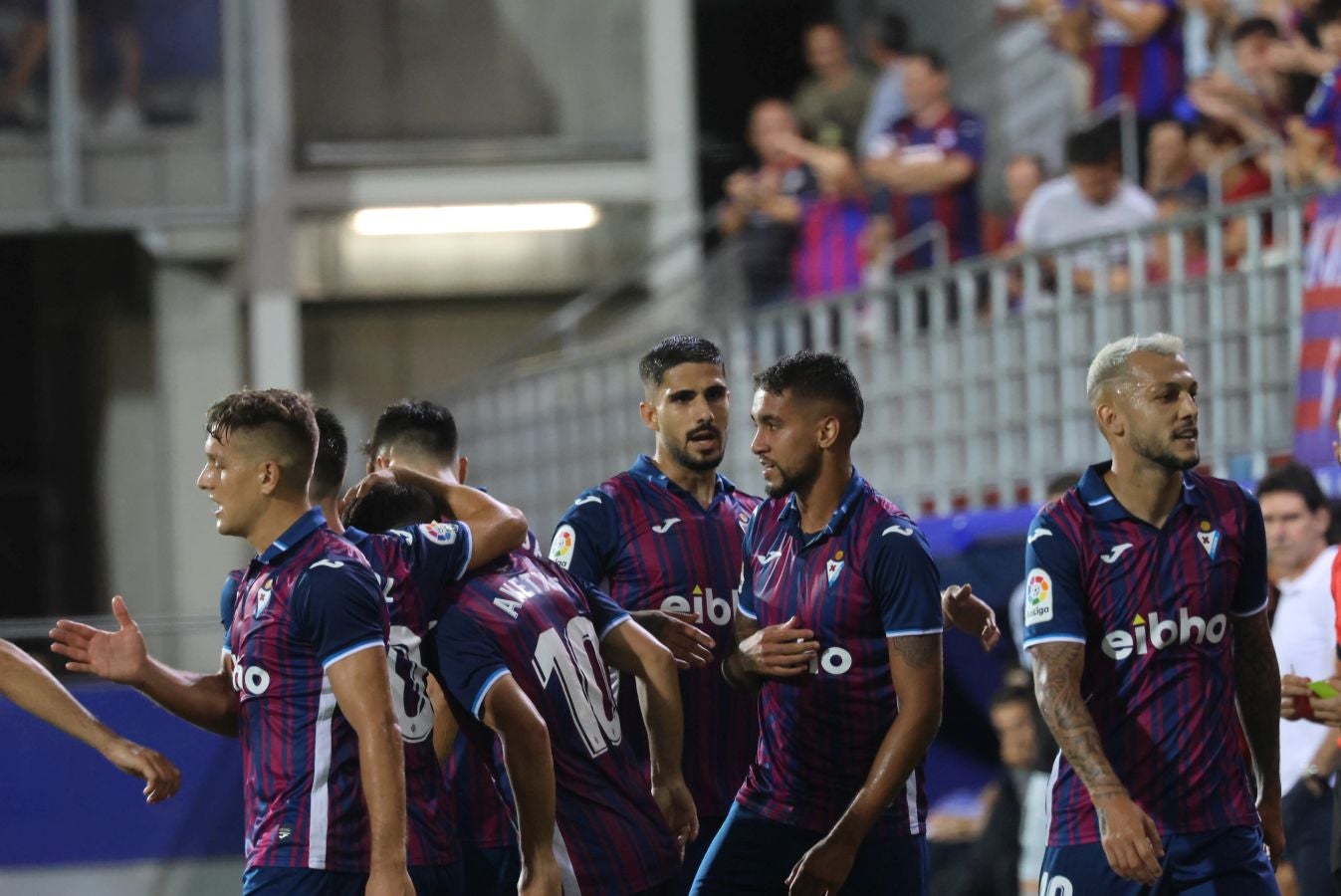 Fotos: Goleada del Eibar al Granada