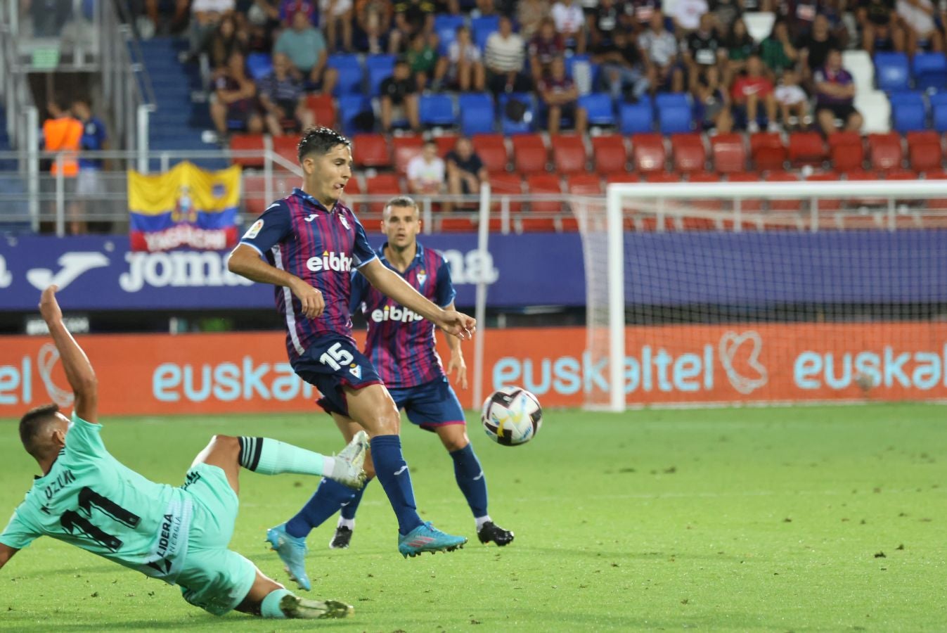 Fotos: Goleada del Eibar al Granada