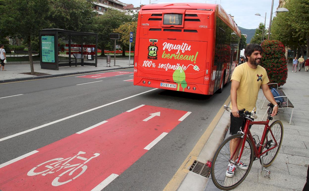 Olazabal ha presentado en el Ensanche el programa de la Semana de la Movilidad.