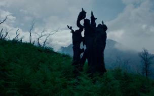 APRÈS LE ROUGE / AFTER THE RED