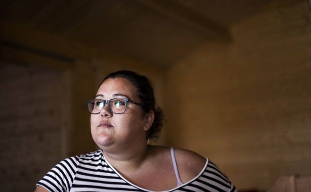 Leticia García, en la casa de madera de Los Llanos de Aridane.