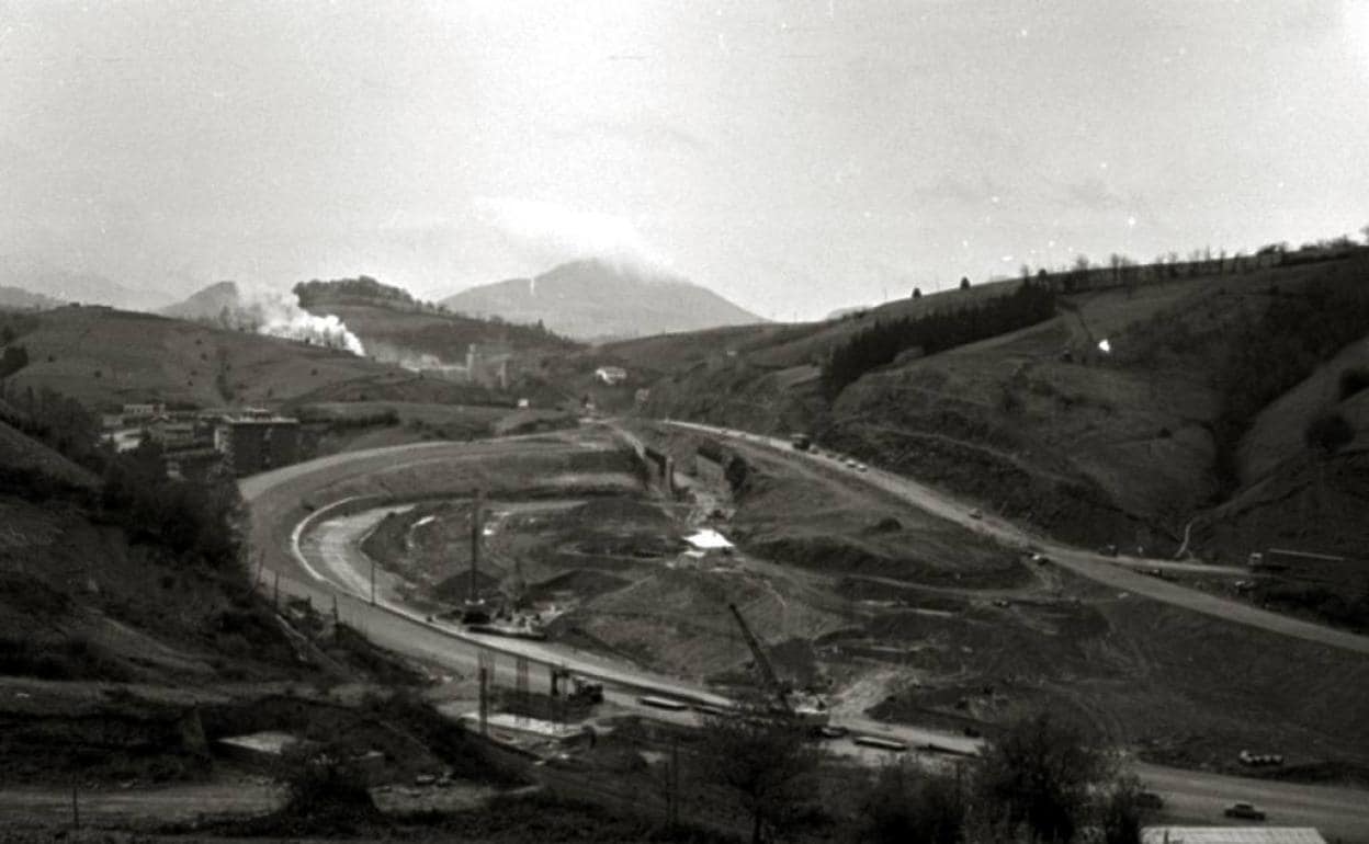 Obras de construcción de la Variante en la zona del Antiguo y Añorga.