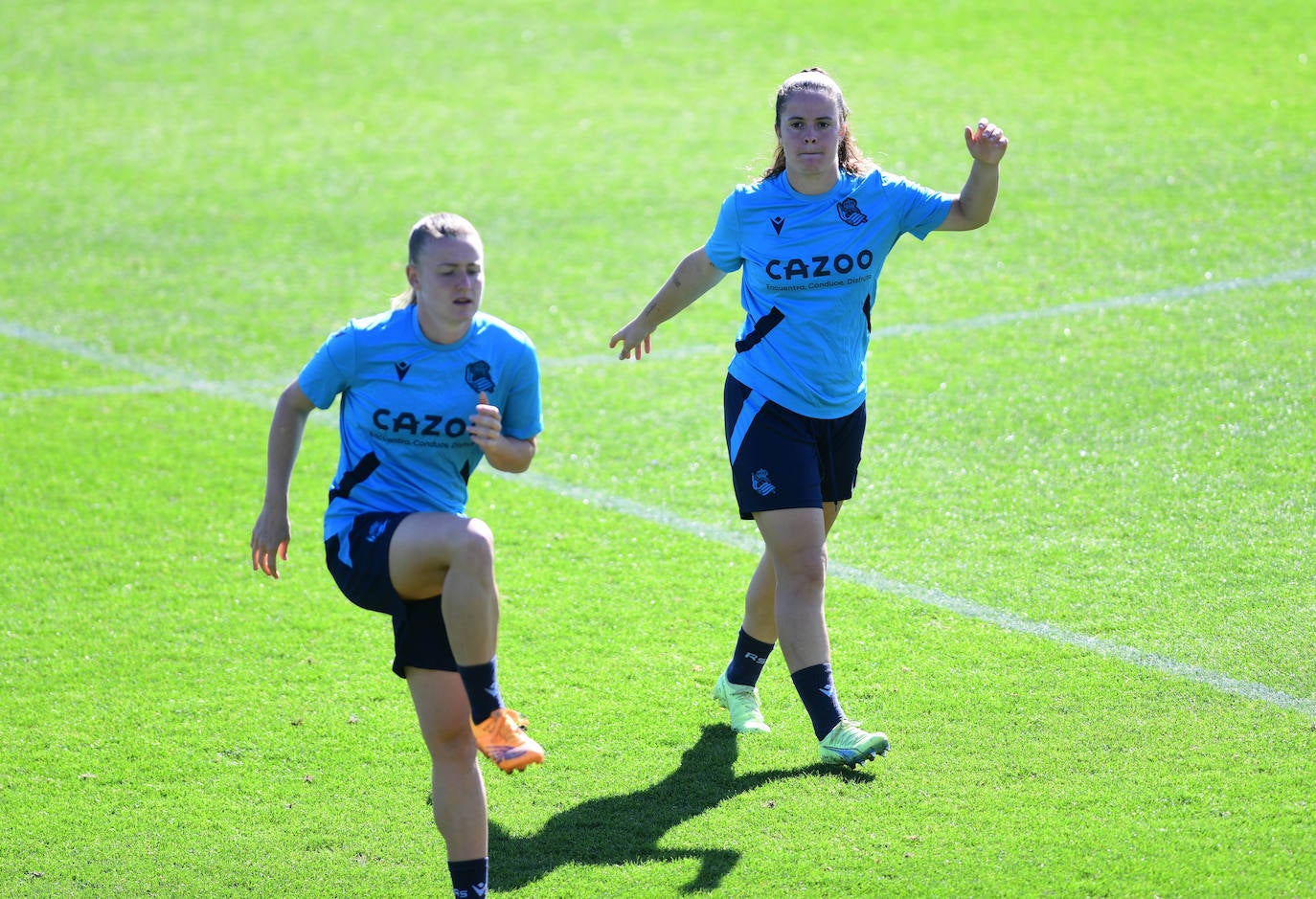 Fotos: Las jugadoras de la Real Sociedad se preparan para el duelo ante el Bayern de Múnich