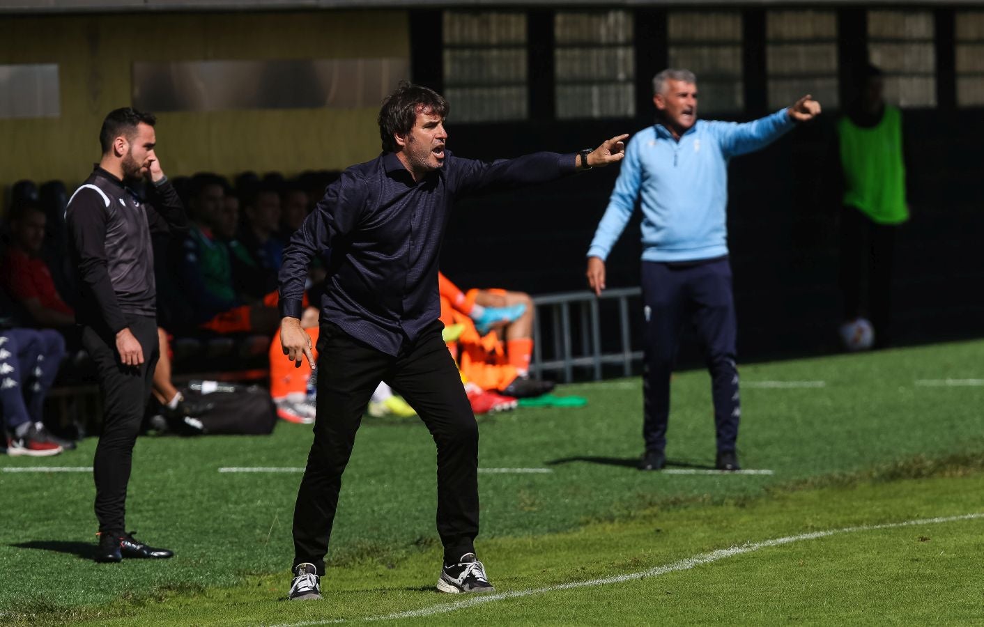 El Alcoyano se ha llevado el triunfo este mediodía de Irun gracias a un tanto de Juanan en el 81, justo después de que Sánchez pusiese las tablas con un golazo para los de casa.