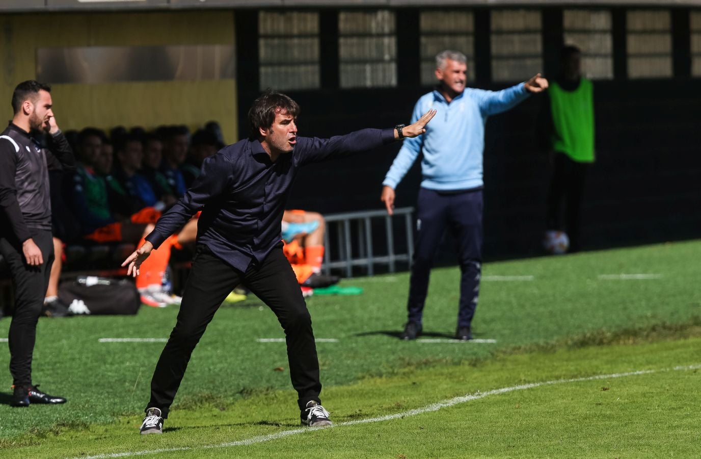 El Alcoyano se ha llevado el triunfo este mediodía de Irun gracias a un tanto de Juanan en el 81, justo después de que Sánchez pusiese las tablas con un golazo para los de casa.