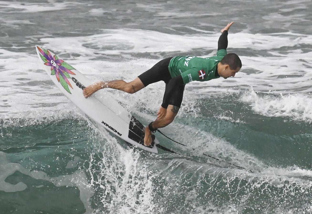 El joven, de 16 años, fue el gran dominador de la prueba superando a los franceses Andy Criere y Adrien Toyon. 