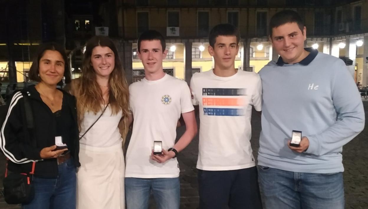 Mendia, Apaolaza, Urrestarazu, Etxebeste y Cendón en el Topic de Tolosa.