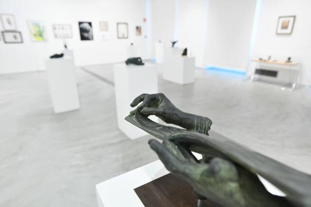 Fotos: La mano del artista que se torna en obra de arte