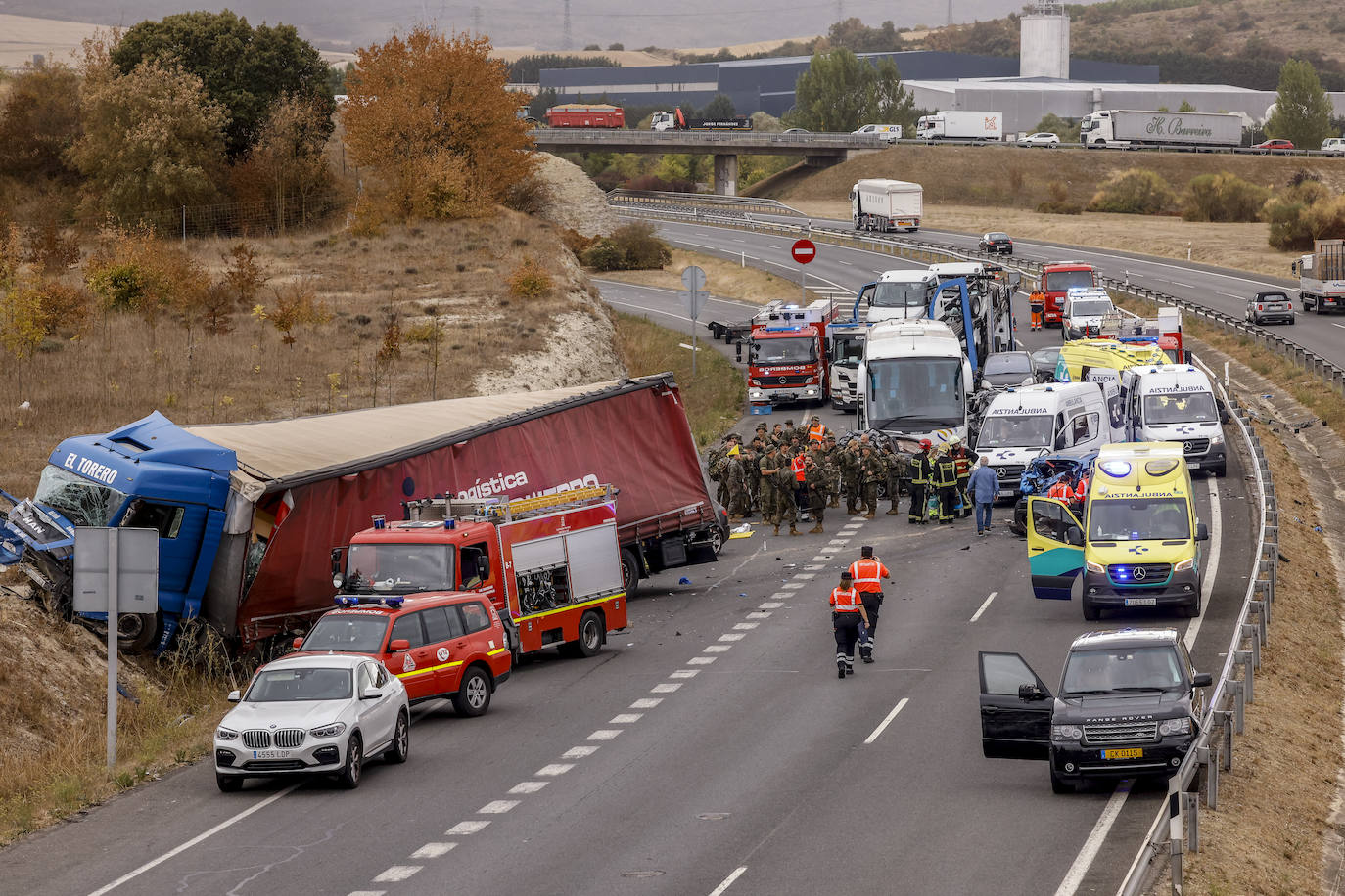 Fotos: Accidente múltiple en la A-1 en Vitoria
