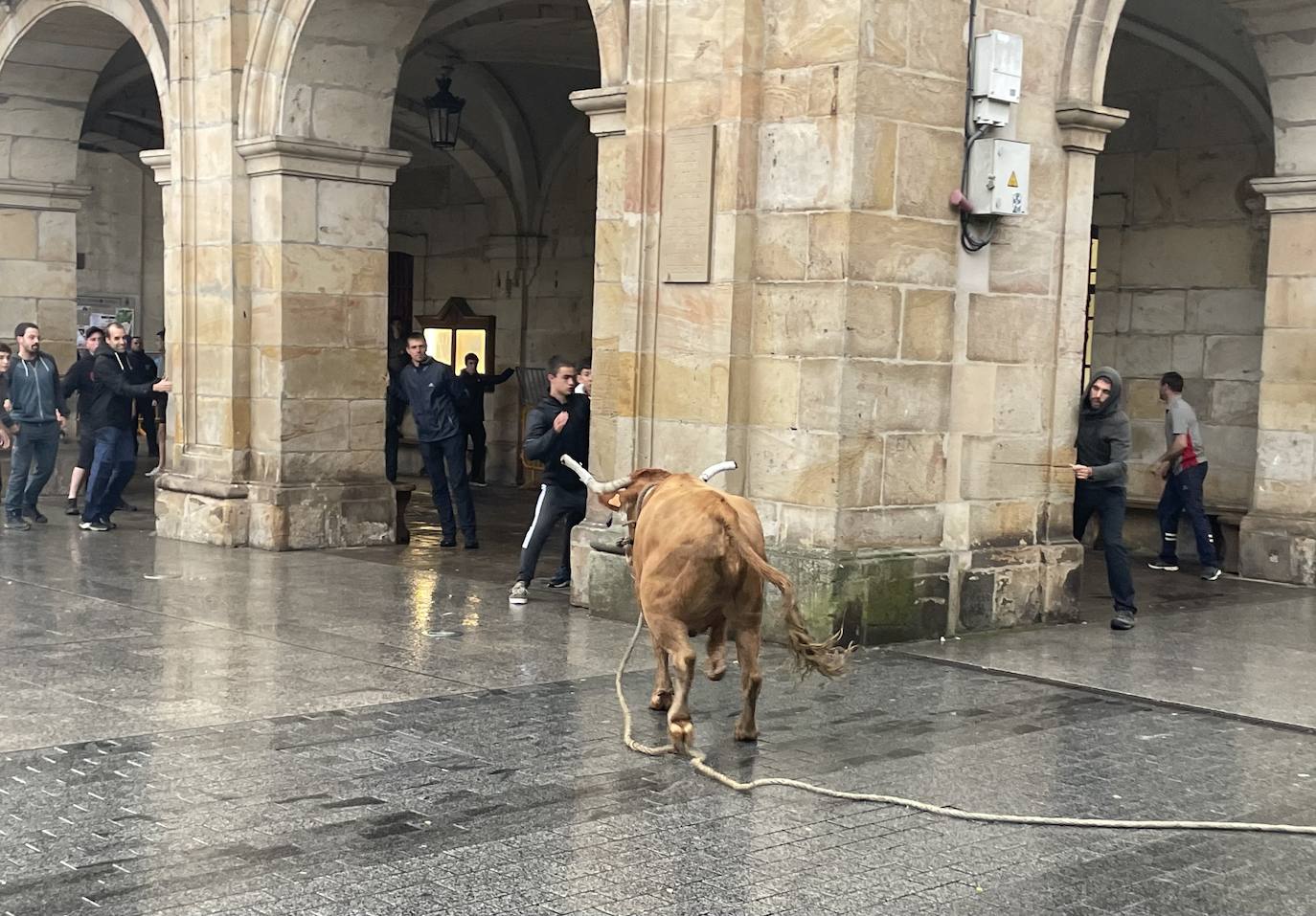 Fotos: Los Sanmigeles ya son historia, pero los Errosaixuek piden paso en Oñati