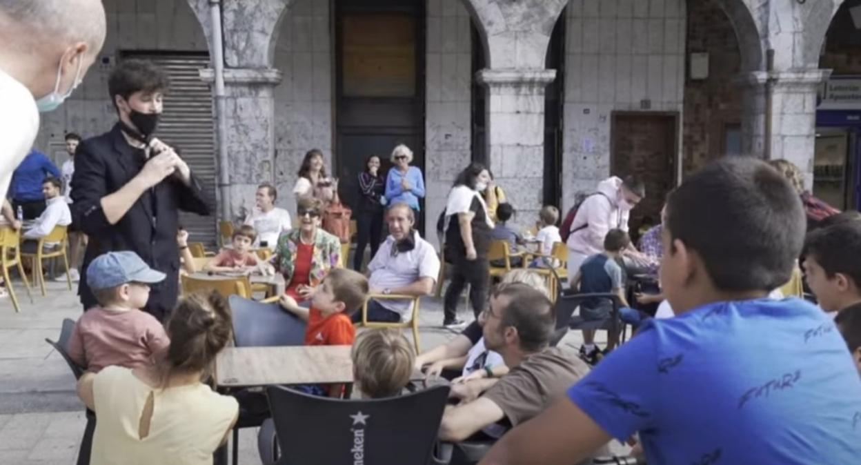 El azpeitiarra Julen magoa en una de sus actuaciones en la plaza. 