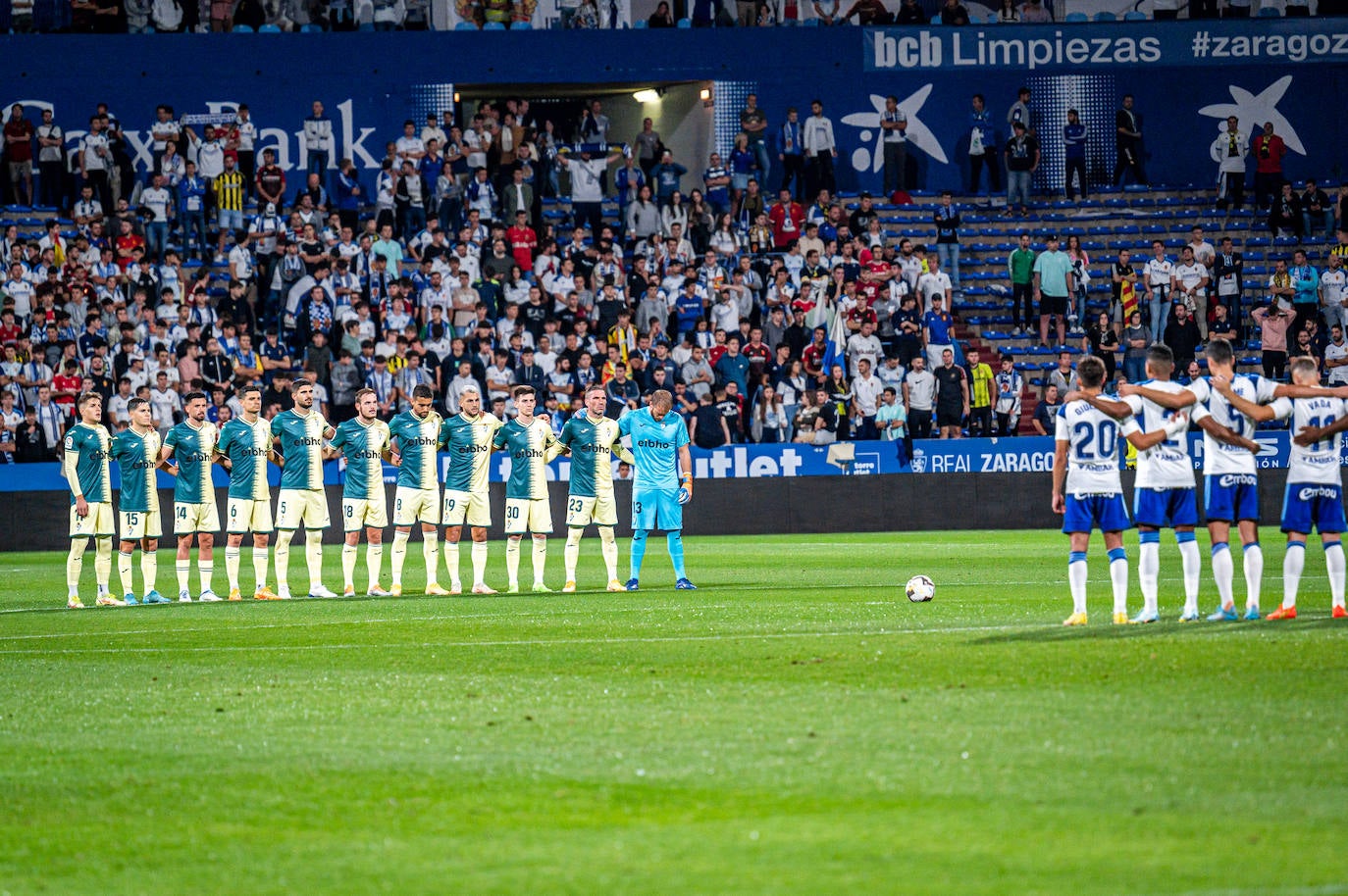 Fotos: El Eibar resiste de forma titánica ante el Zaragoza