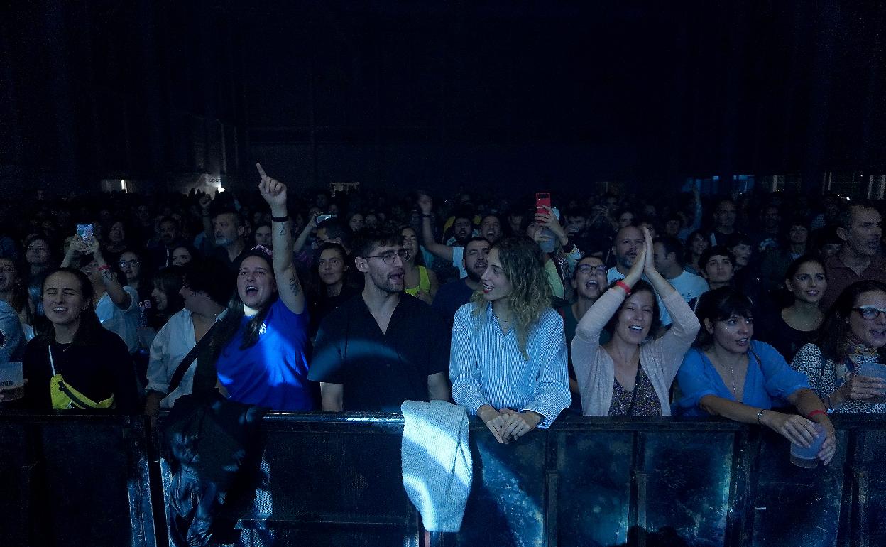 En la suma de las dos jornadas pasaron por Ficoba «casi 2.000 personas» según la organización. 