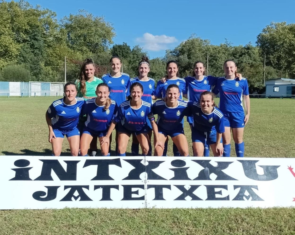 OKEko emakumezkoen talde nagusia, Karla Lekuona zelaian. 
