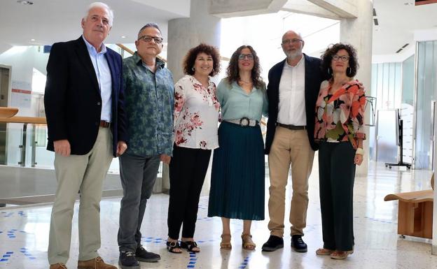 Antonio Arraiza, Marco Imbert, Concepción Amador, Marta Pastor, Miguel Ángel Von Wichmann y Julia del Amo, hoy en el Euskalduna.