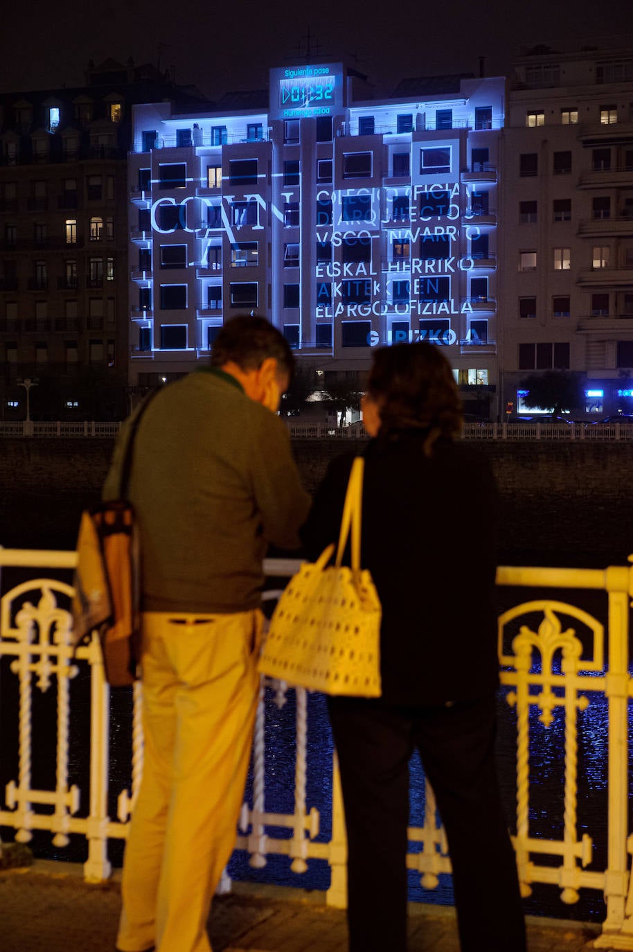 Fotos: El vídeo &#039;mapping&#039; con la historia de un edificio de Donostia