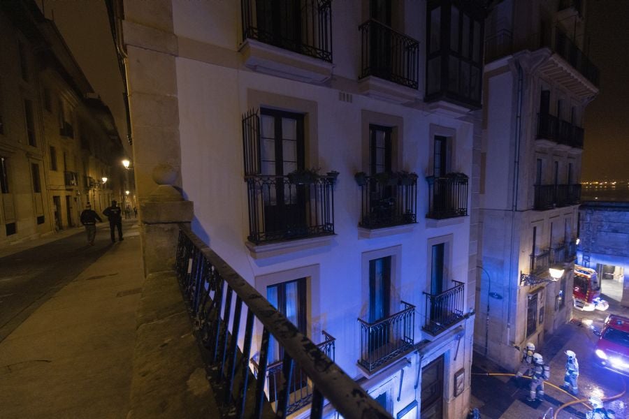 Fotos: Incendio en un mesón de la Parte Vieja