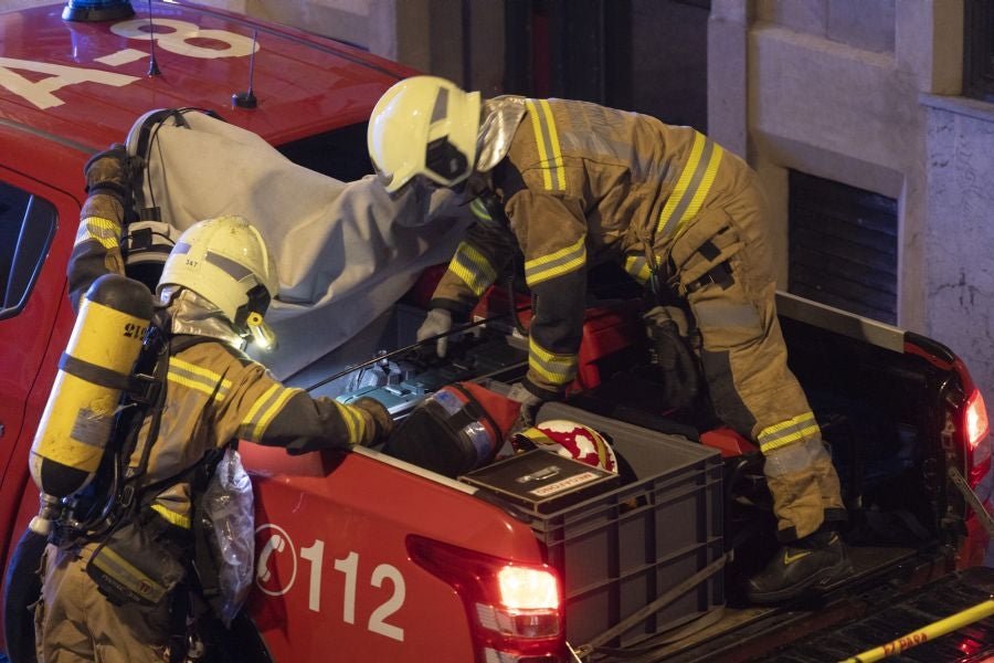 Fotos: Incendio en un mesón de la Parte Vieja