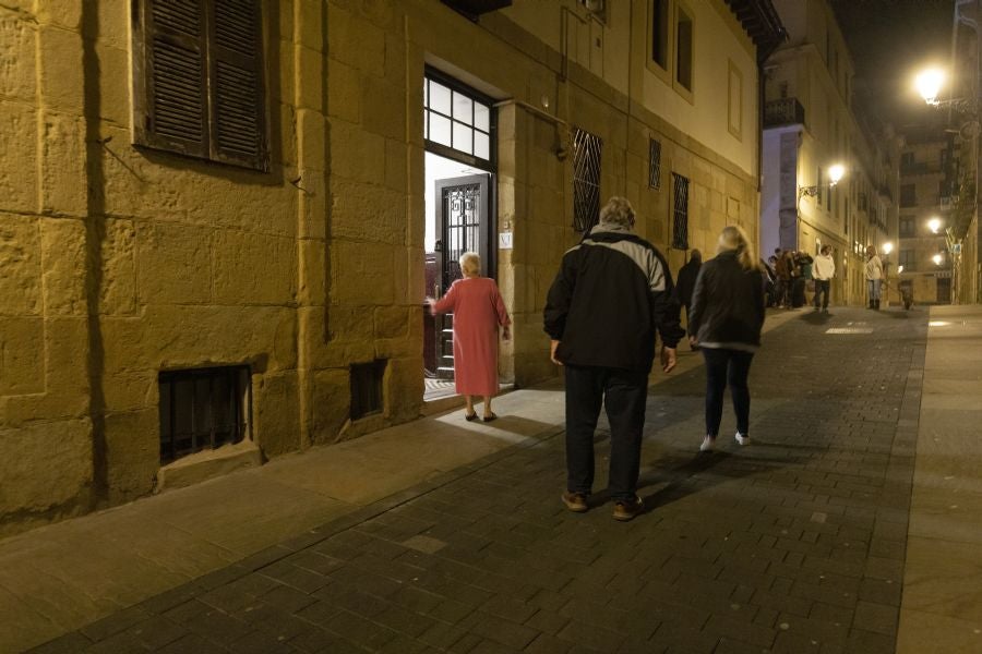Fotos: Incendio en un mesón de la Parte Vieja
