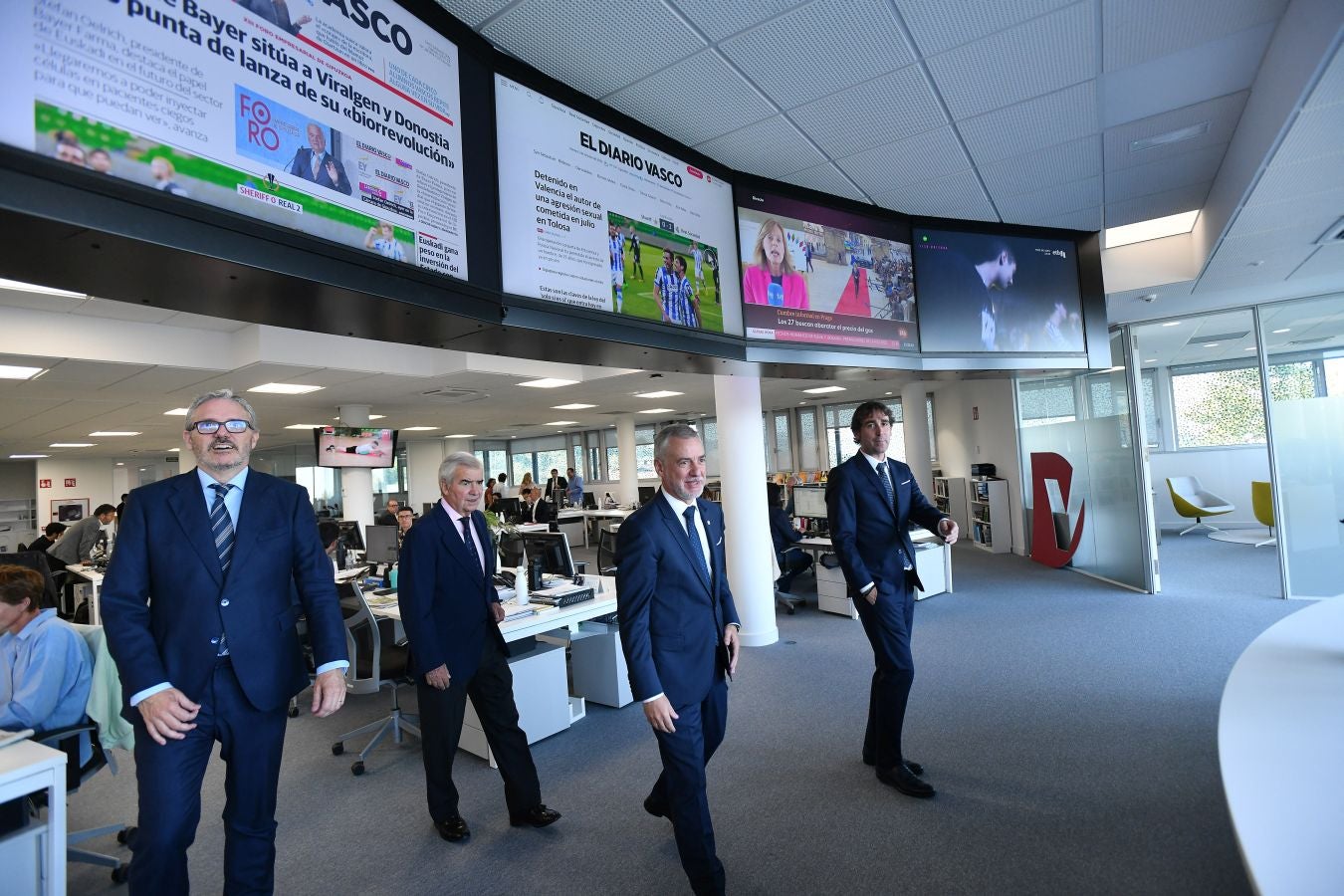 Fotos: El lehendakari visita la nueva sede de DV