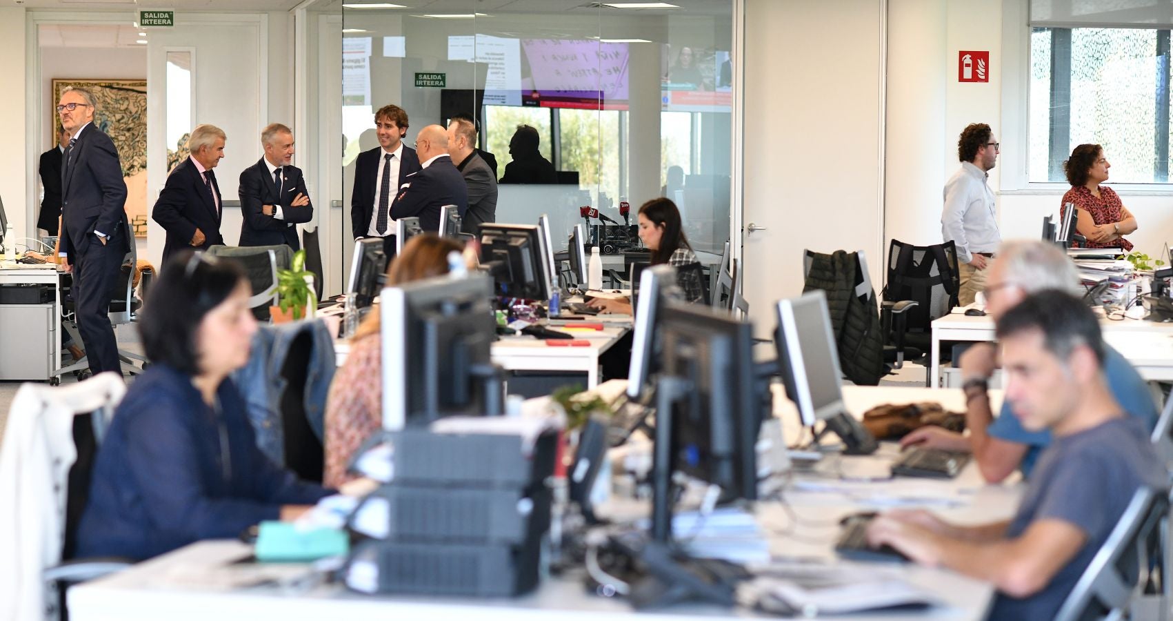 Fotos: El lehendakari visita la nueva sede de DV