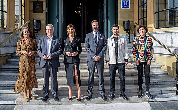 Garmendia, Asensio, Chamorro, Hurtado, Millan y Urbieta durante la presentación del evento, esta mañana en el Hotel María Cristina de San Sebastián. 